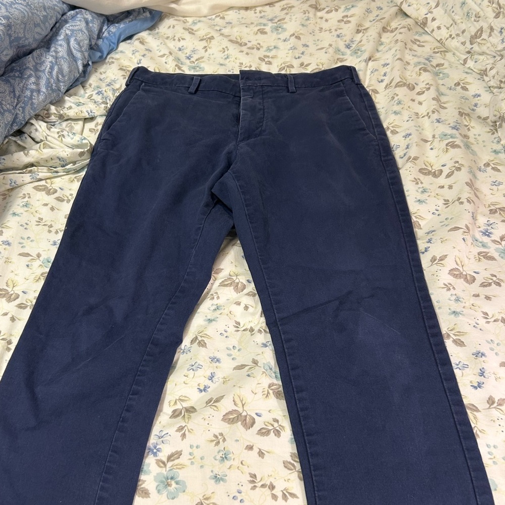 Uniqlo Men’s 30x30 Slim Fit Navy Blue Chino Pants